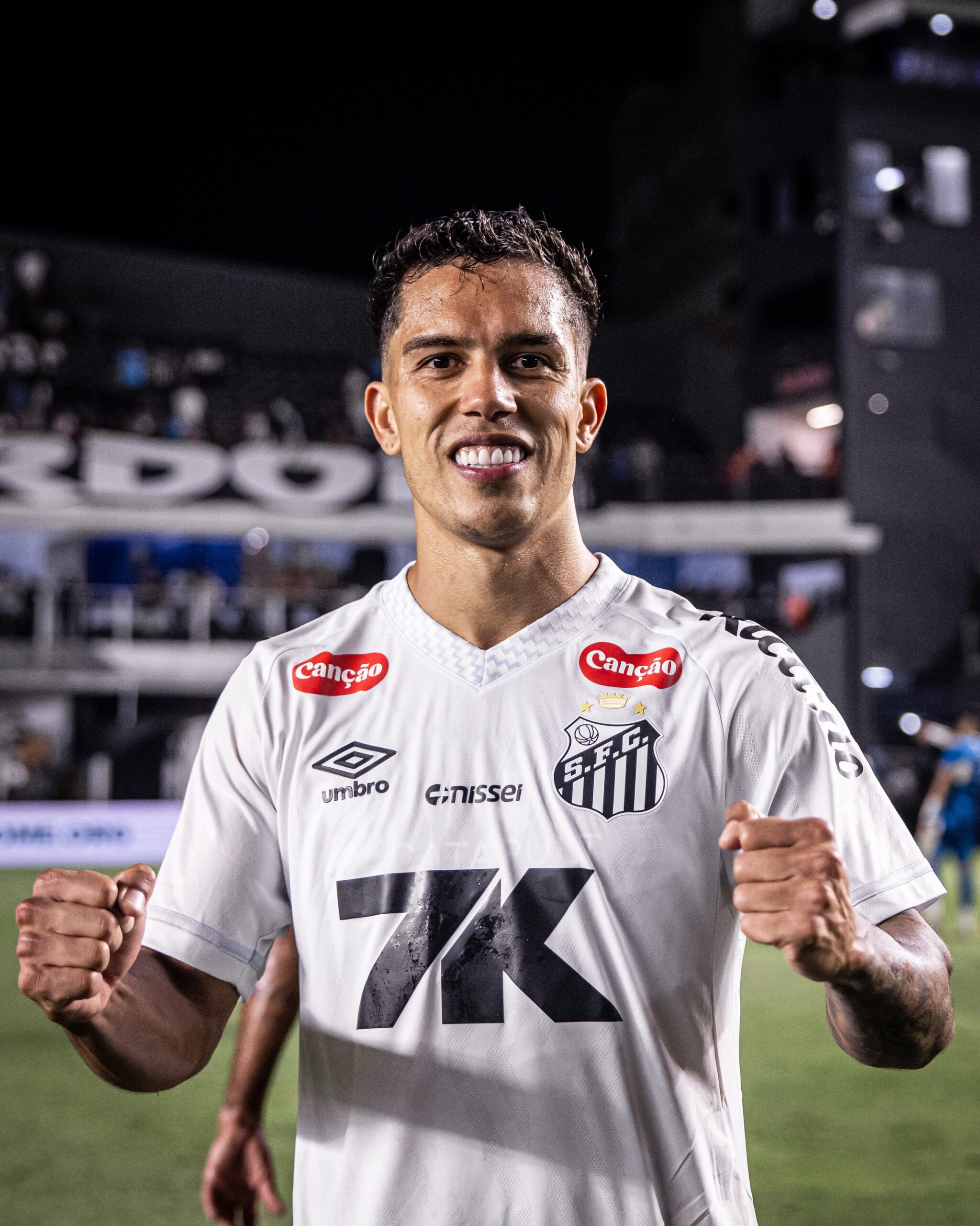 Igor Vinícius supera desconfiança e se firma com Vojvoda no Santos