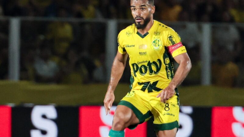 São Paulo negocia com o volante Danielzinho, do Mirassol