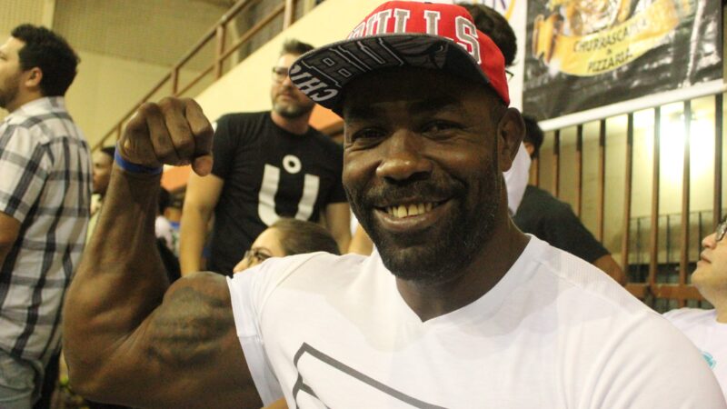 Corpo de lutador ex-UFC é encontrado em rio no Amazonas