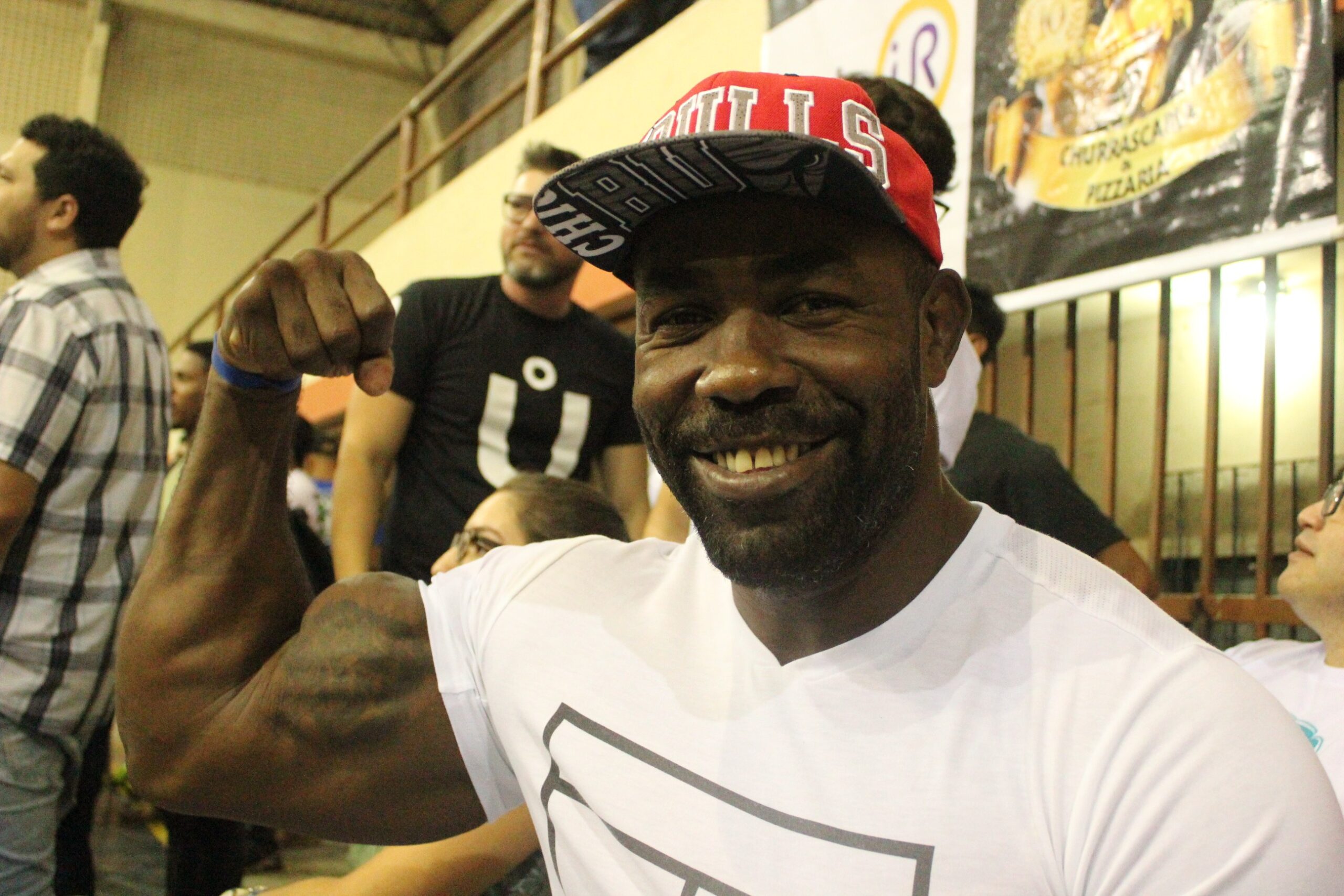 Corpo de lutador ex-UFC é encontrado em rio no Amazonas