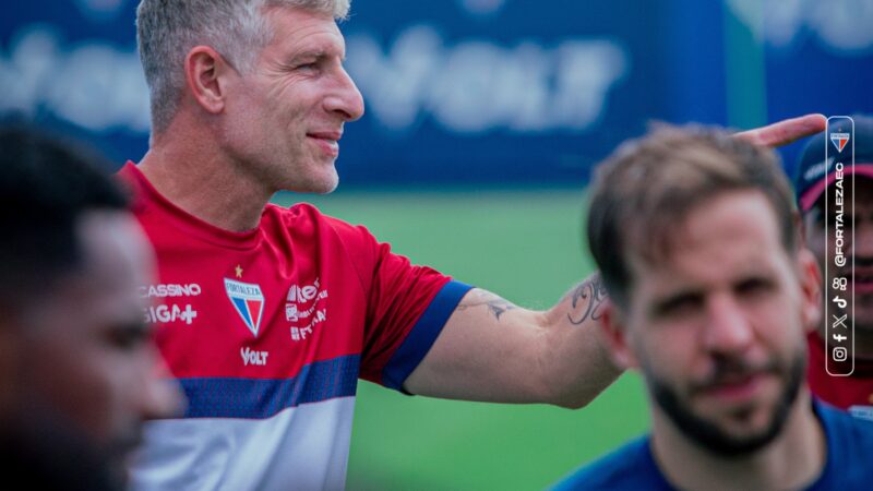 Palermo avalia mudanças no Fortaleza contra o Corinthians: “Desgaste é muito grande”