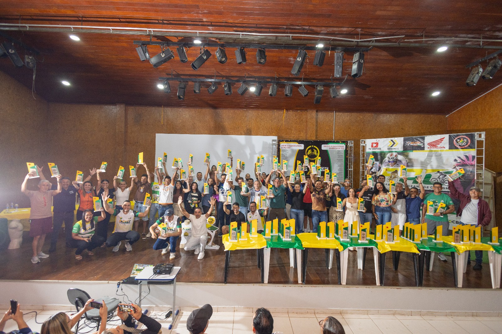 Melhores do Ano do ciclismo são premiados no encerramento da temporada da FAC