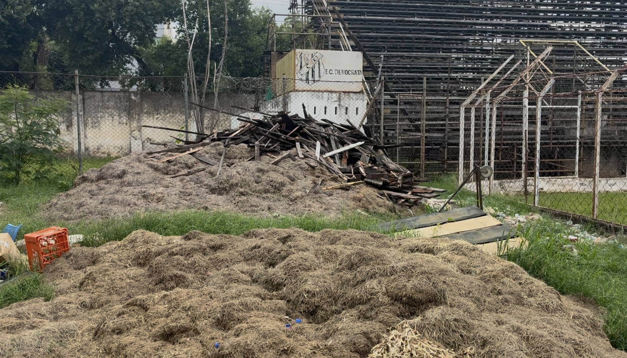 Estádio do Democrata passa por reformas para sediar jogos do Campeonato Mineiro de 2026