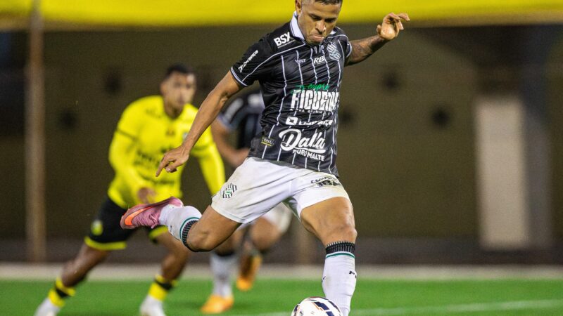 Noroeste anuncia atacante Marlyson e volante Peixoto