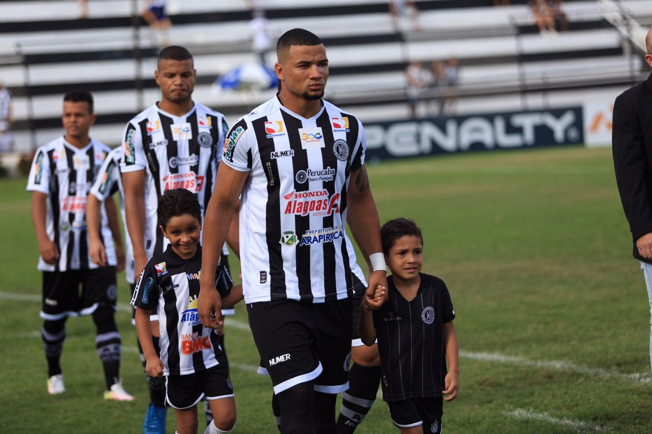 Lagarto confirma contratação do centroavante Jefferson Baiano para elenco de 2026