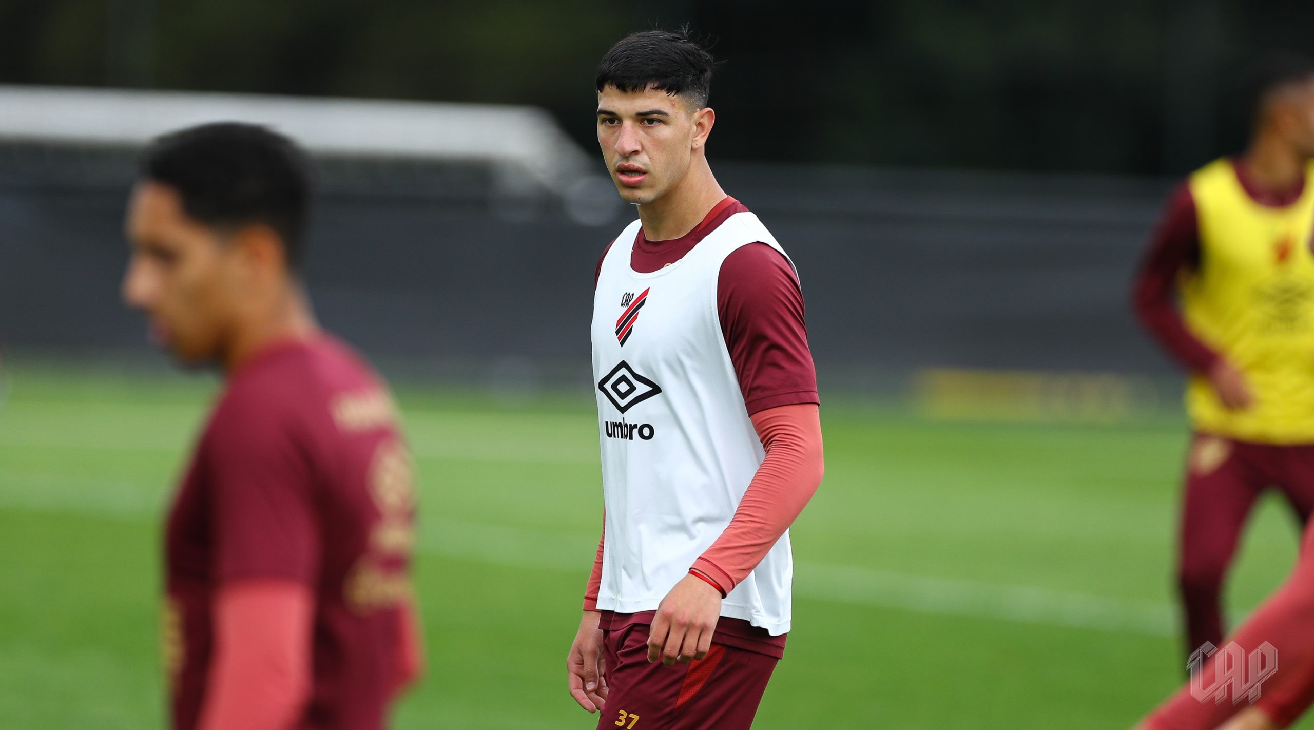 Athletico projeta ganhar reforços do DM em 2026; veja quem volta