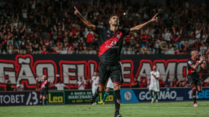 Figueirense encaminha a contratação do meia Jorginho, ex-Atlético-GO