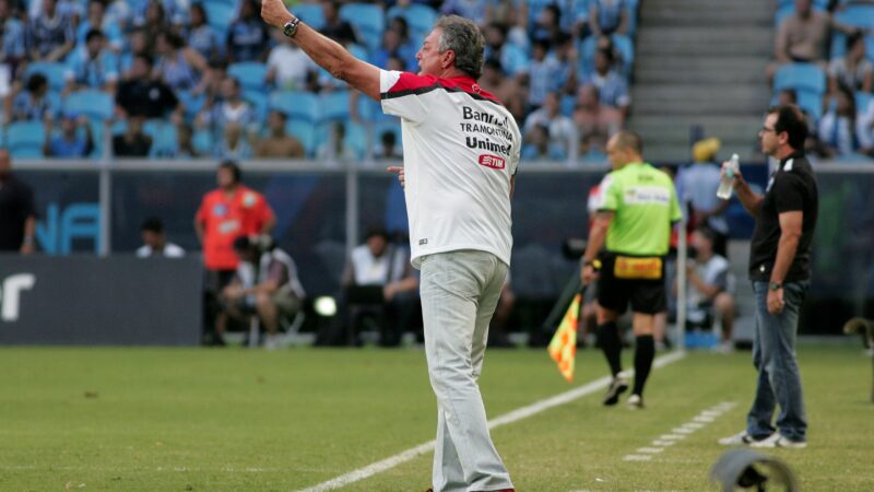 Grêmio e Inter iniciam temporada com novos técnicos ao mesmo tempo após 12 anos
