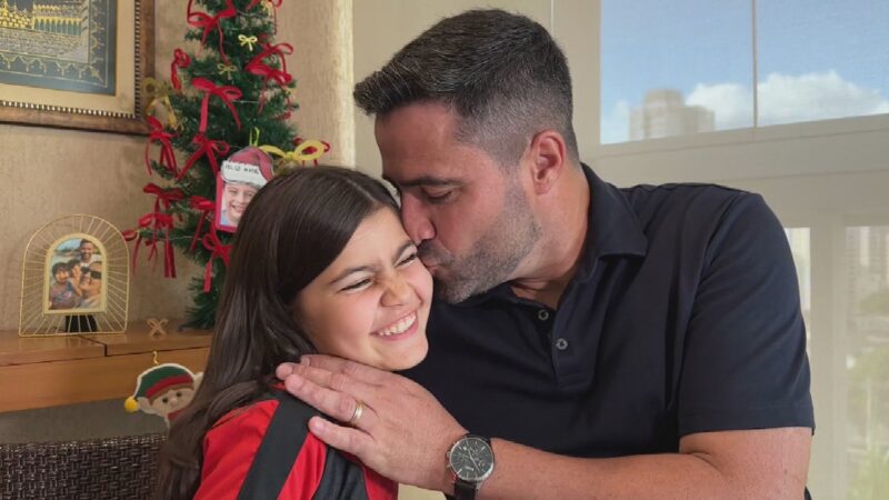 Casamento, filhos e um bom churrasco: a intimidade de Rafael Lacerda, técnico do Atlético-GO