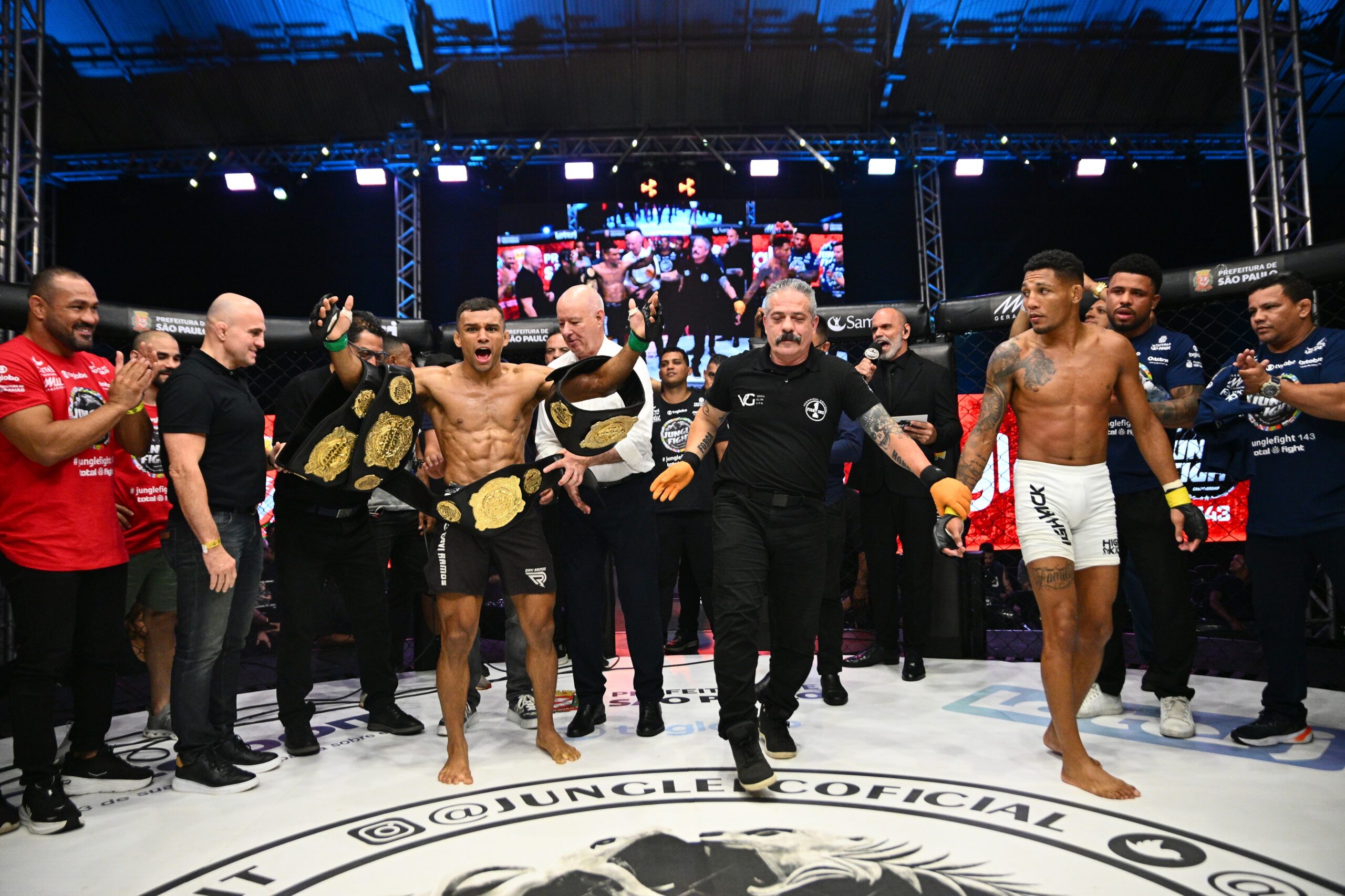 Amapaense Davi Almeida é finalizado no Jungle Fight 143