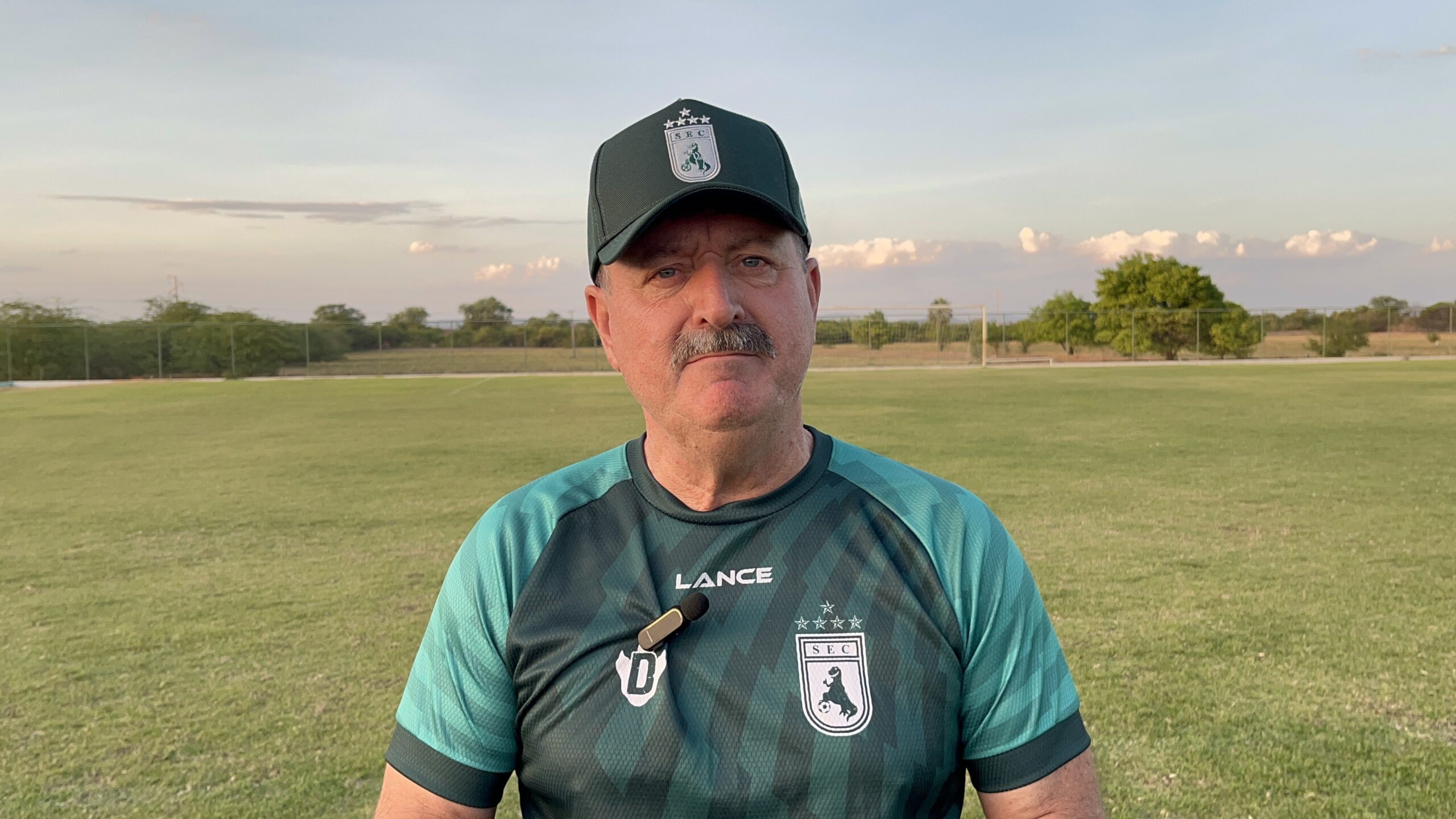 Técnico relativiza filosofia e aposta em um Sousa moldado às características dos atletas