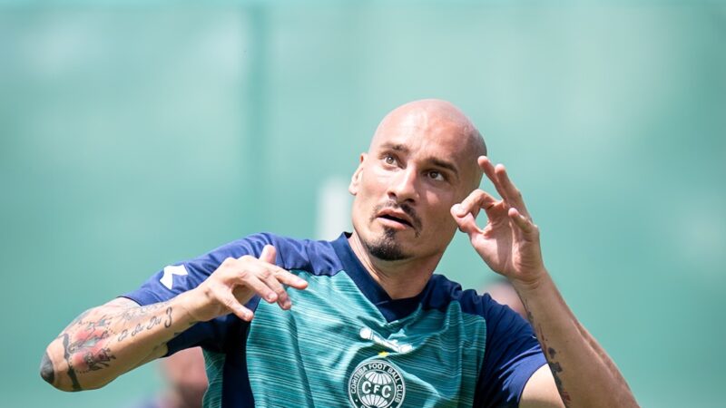 Destaque na defesa do Coritiba, Maicon repassa temporada e projeta Série A