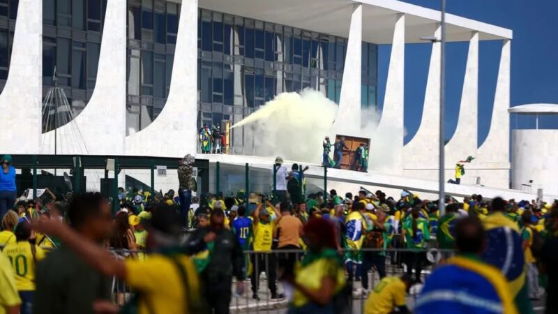 Justiça argentina decide pela extradição de brasileiros condenados por invasão no 8 de Janeiro