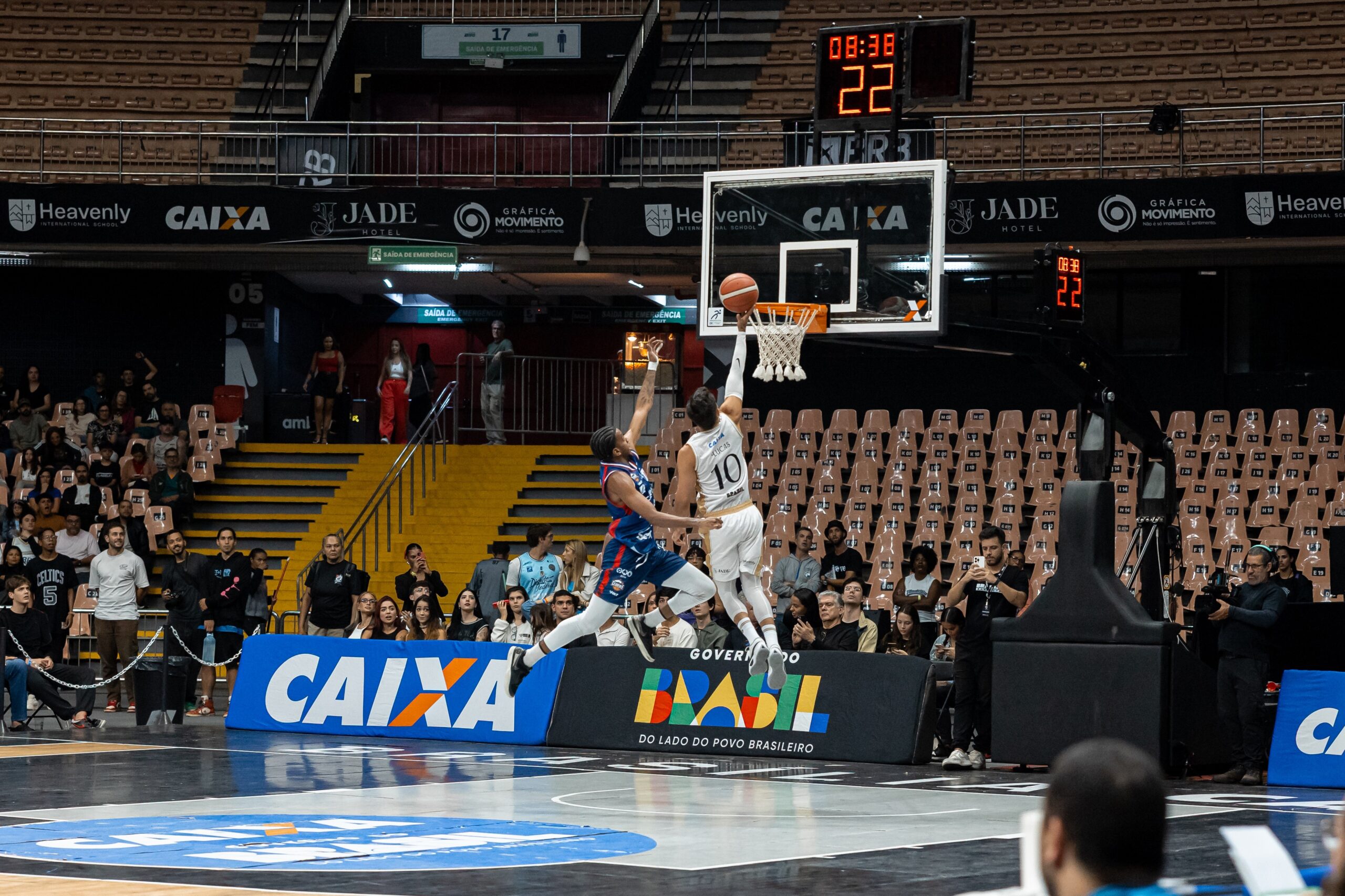 Desfalcado, Brasília joga mal, deslancha no fim, e vence o Fortaleza Basquete Cearense