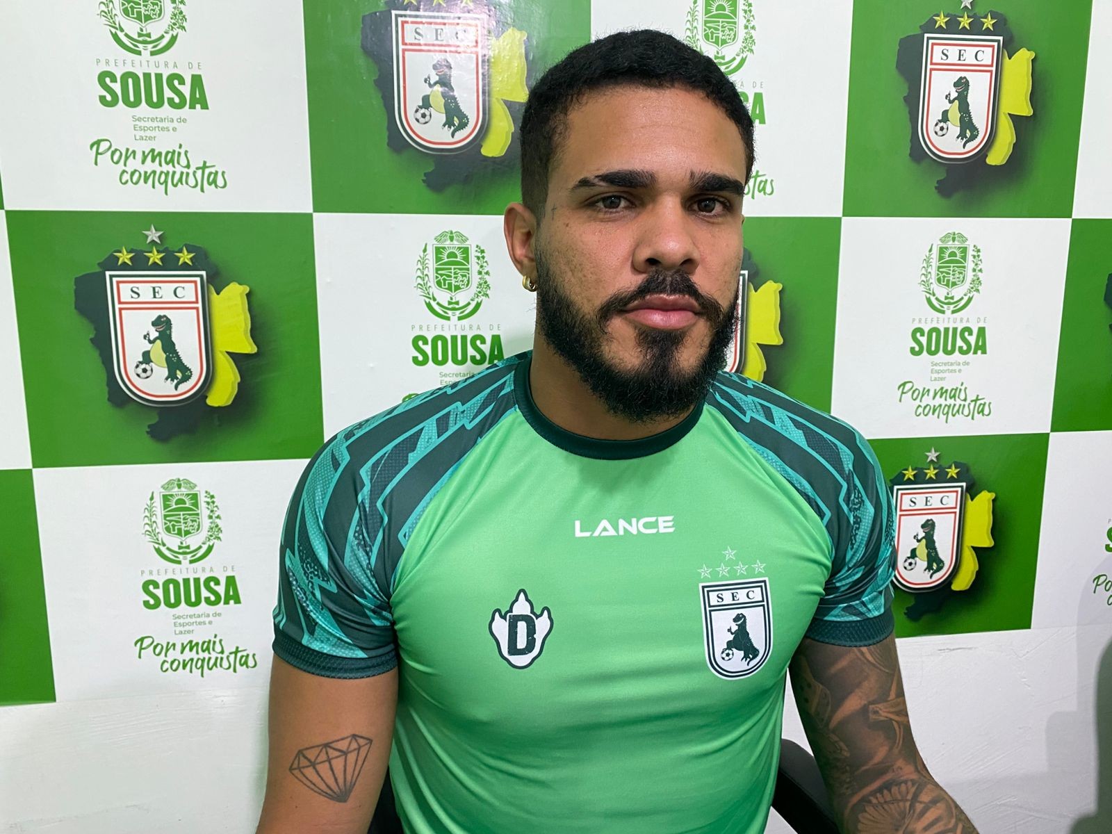 Moisés Freitas se espelha em trajetória vitoriosa de Bruno Fuso para temporada de 2026 no Sousa