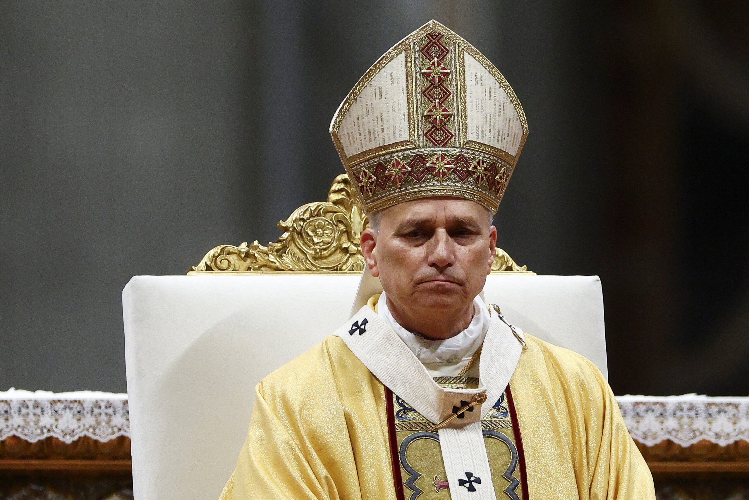 Papa Leão XIV diz que negar ajuda a pobres é rejeitar a Deus, em sua 1ª Missa do Galo