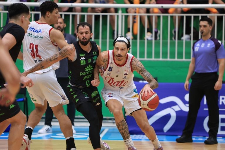 NBB: Bauru vence o Pato Basquete e embala sequência positiva