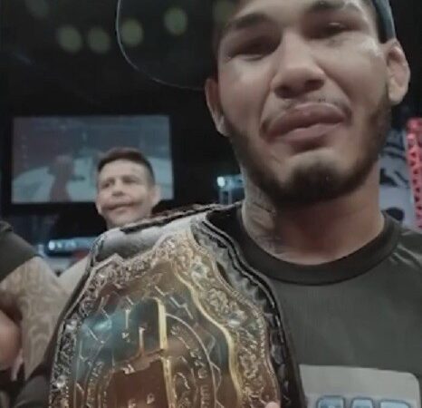 “Só queria pegar nele quando ele fosse meu”, diz Paulo Victor após conquistar cinturão no Shooto 134