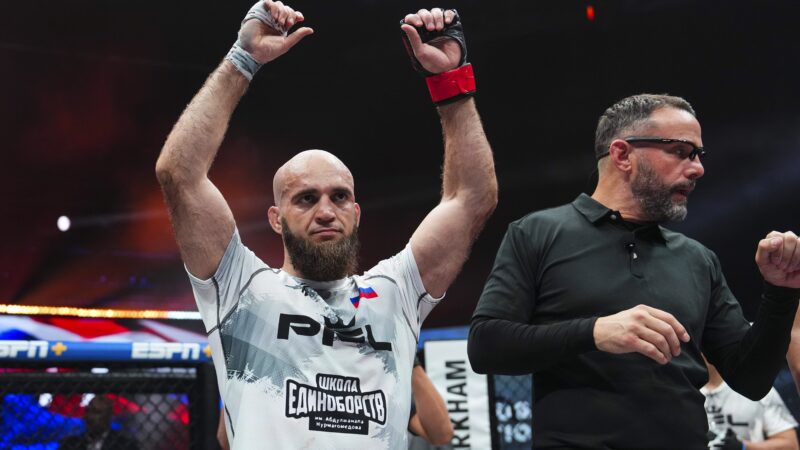 Campeão da PFL recebe suspensão de um ano por doping