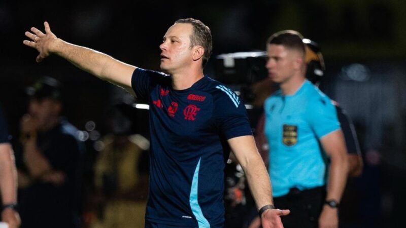 Pivetti elogia atuação dos jovens do Flamengo: “Fica claro que temos muitos potenciais jogadores”