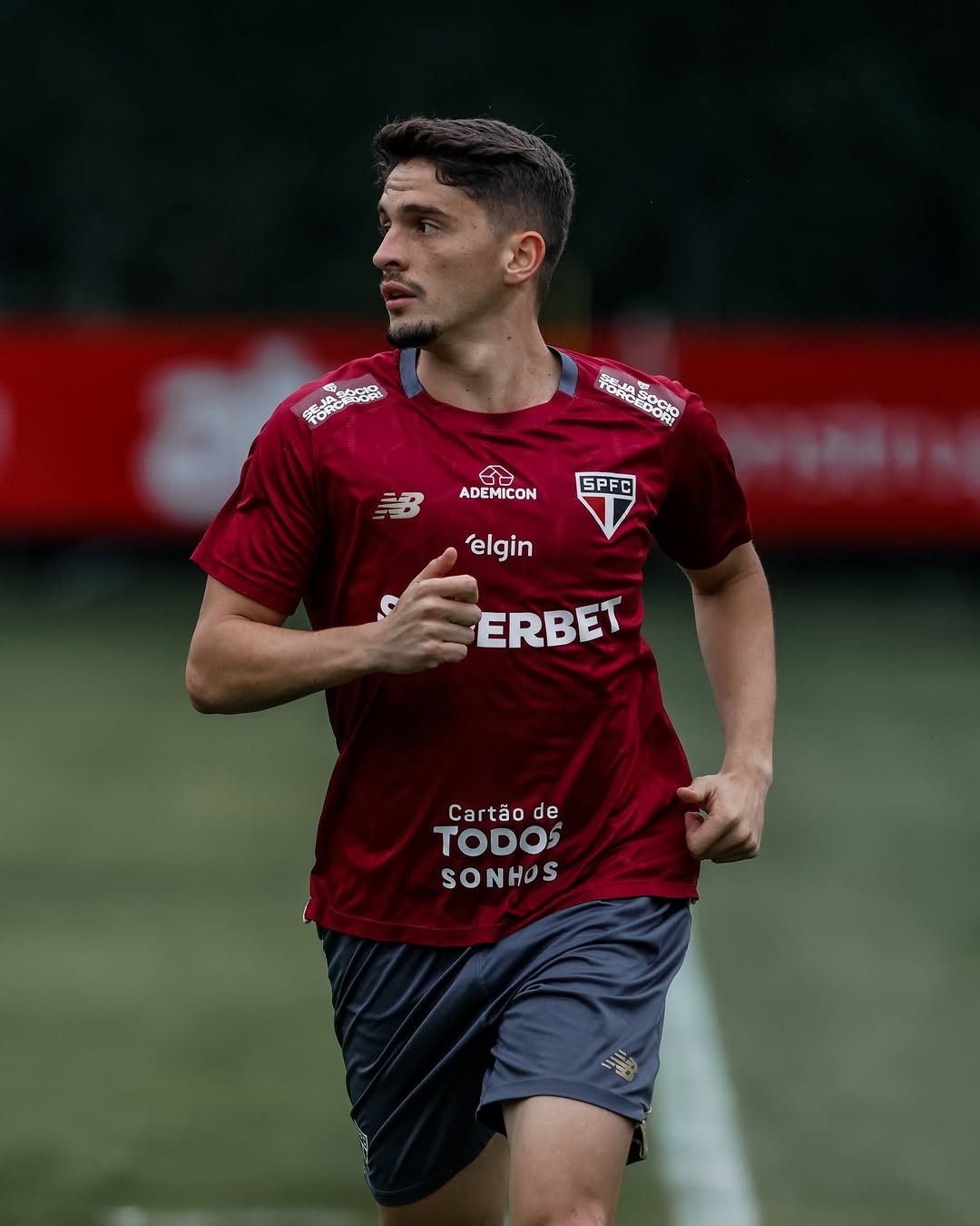 São Paulo esconde lista, mas deve trocar Ferraresi, Pablo Maia e Rodriguinho com o Botafogo