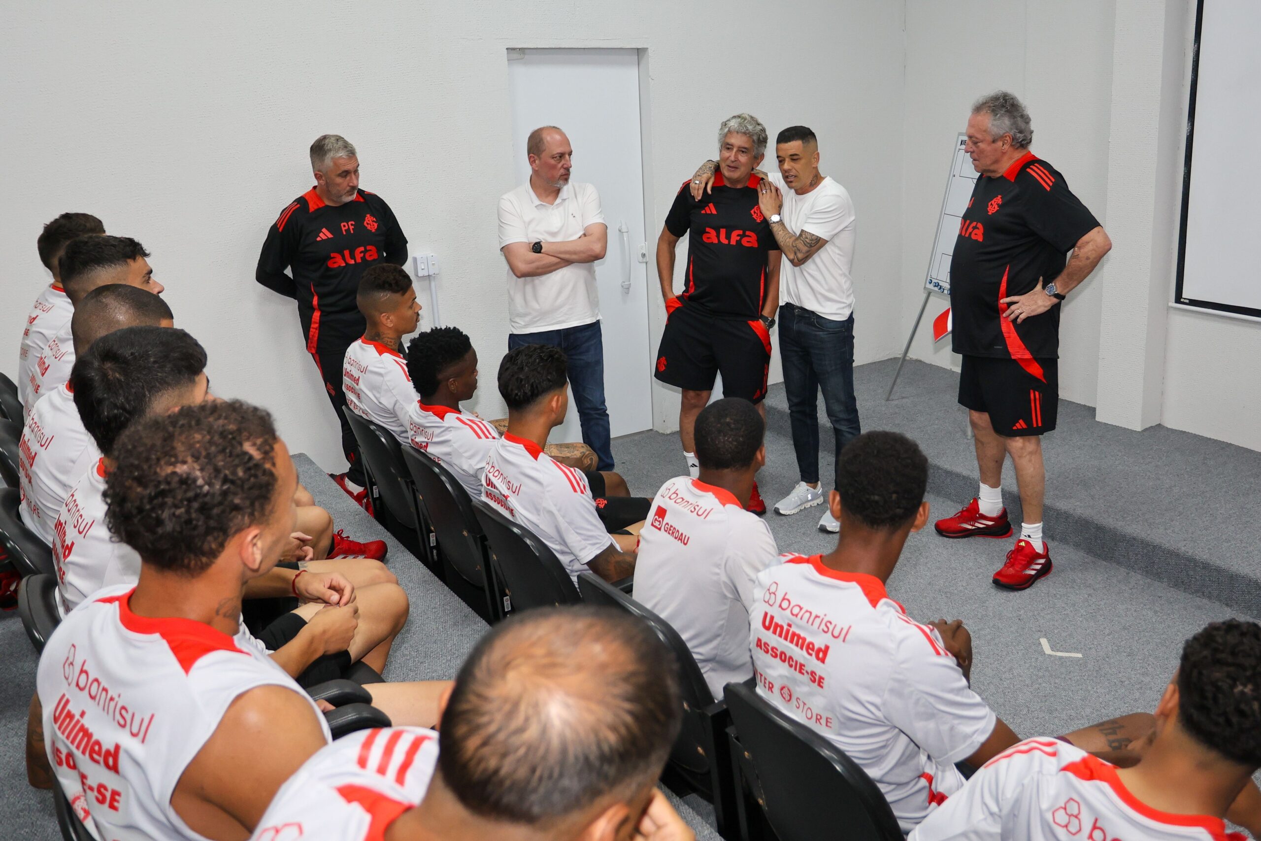 Inter recorre a empréstimo e quita valores com grupo