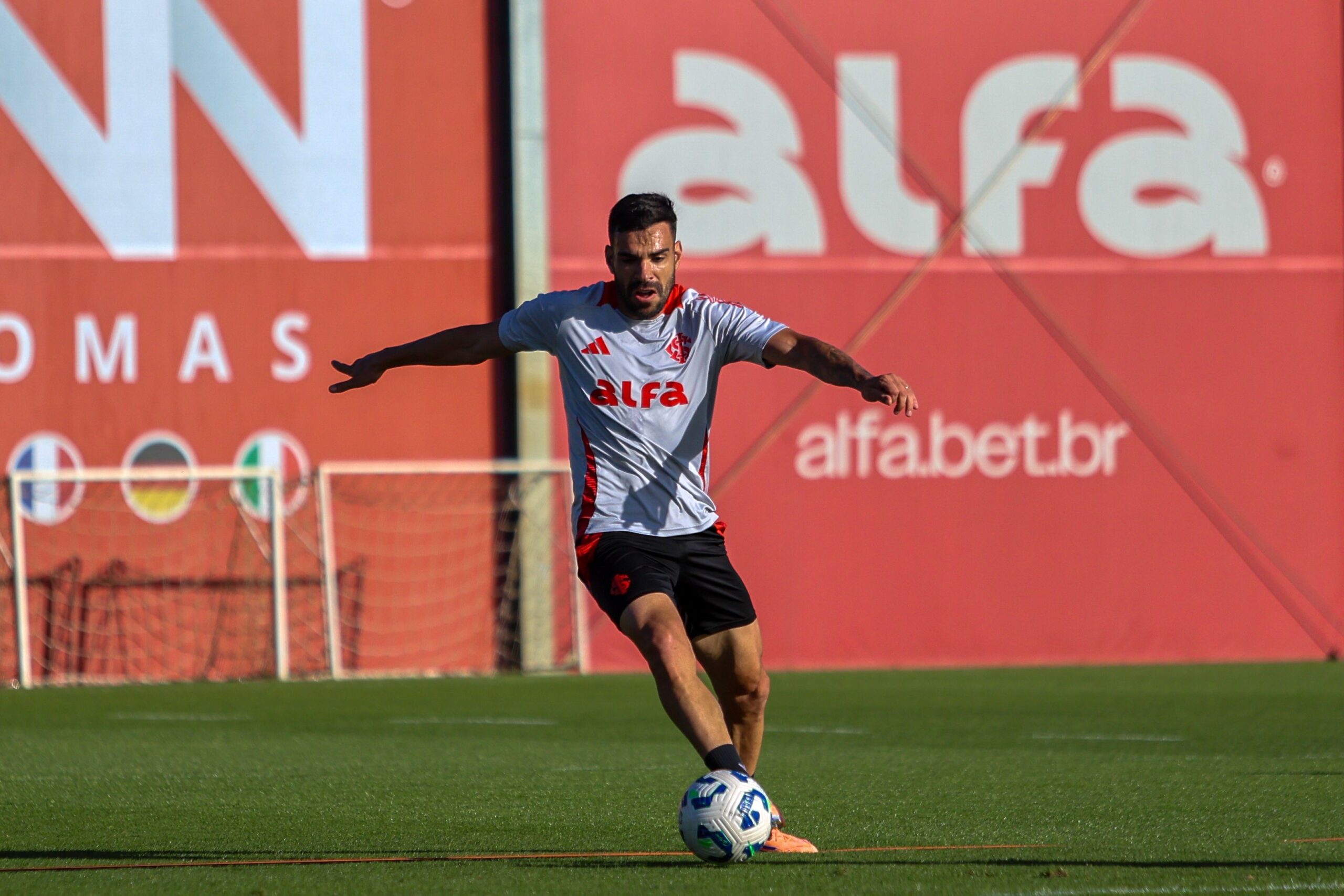 Inter renovará com Bruno Henrique; confira detalhes