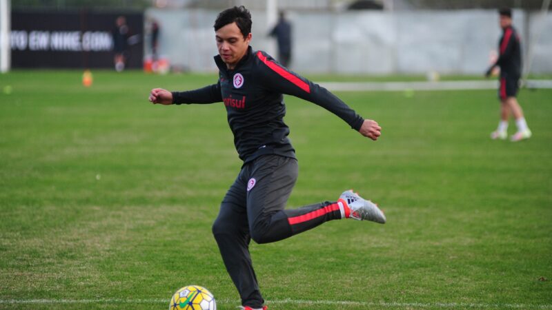 Com ex-Inter na lista, clube anuncia pacotão para volta ao Paulistão após 10 anos