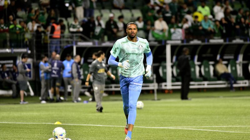 Palmeiras inicia transição no gol, e Carlos Miguel desponta como favorito a ser titular em 2026