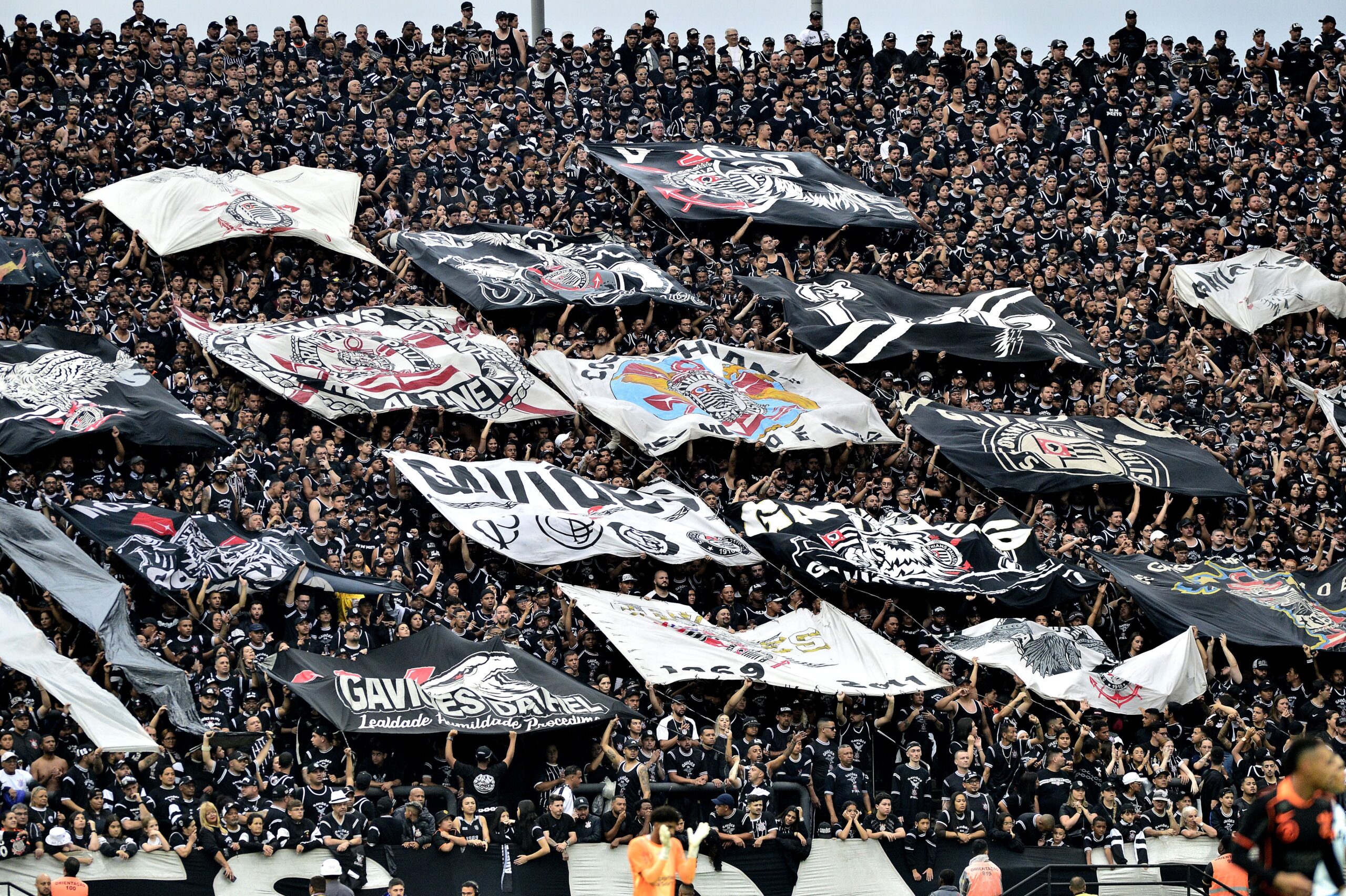 Federação atende MP e libera torcida organizada do Corinthians na final da Copa do Brasil