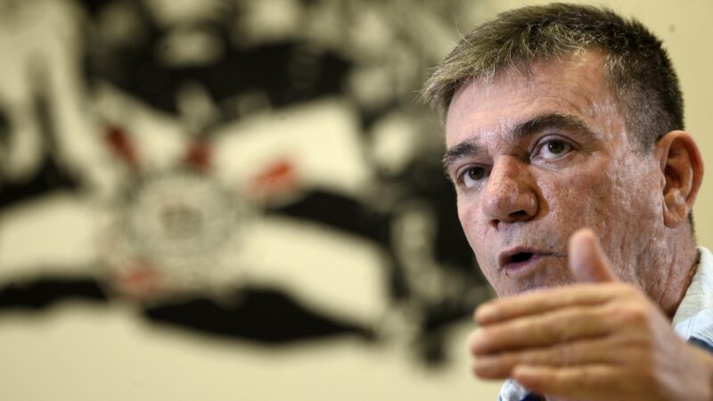 Cartões do Corinthians: juíza suspende processo, mas mantém medidas cautelares contra Andrés