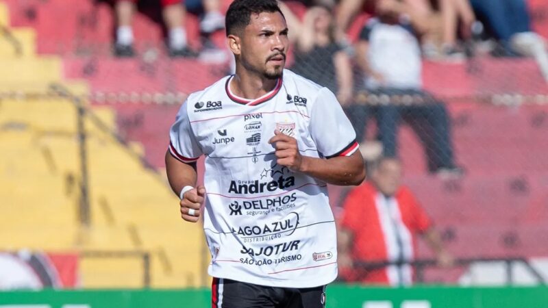 Paulista vende lateral-direito Pedro Medeiros para o Brusque