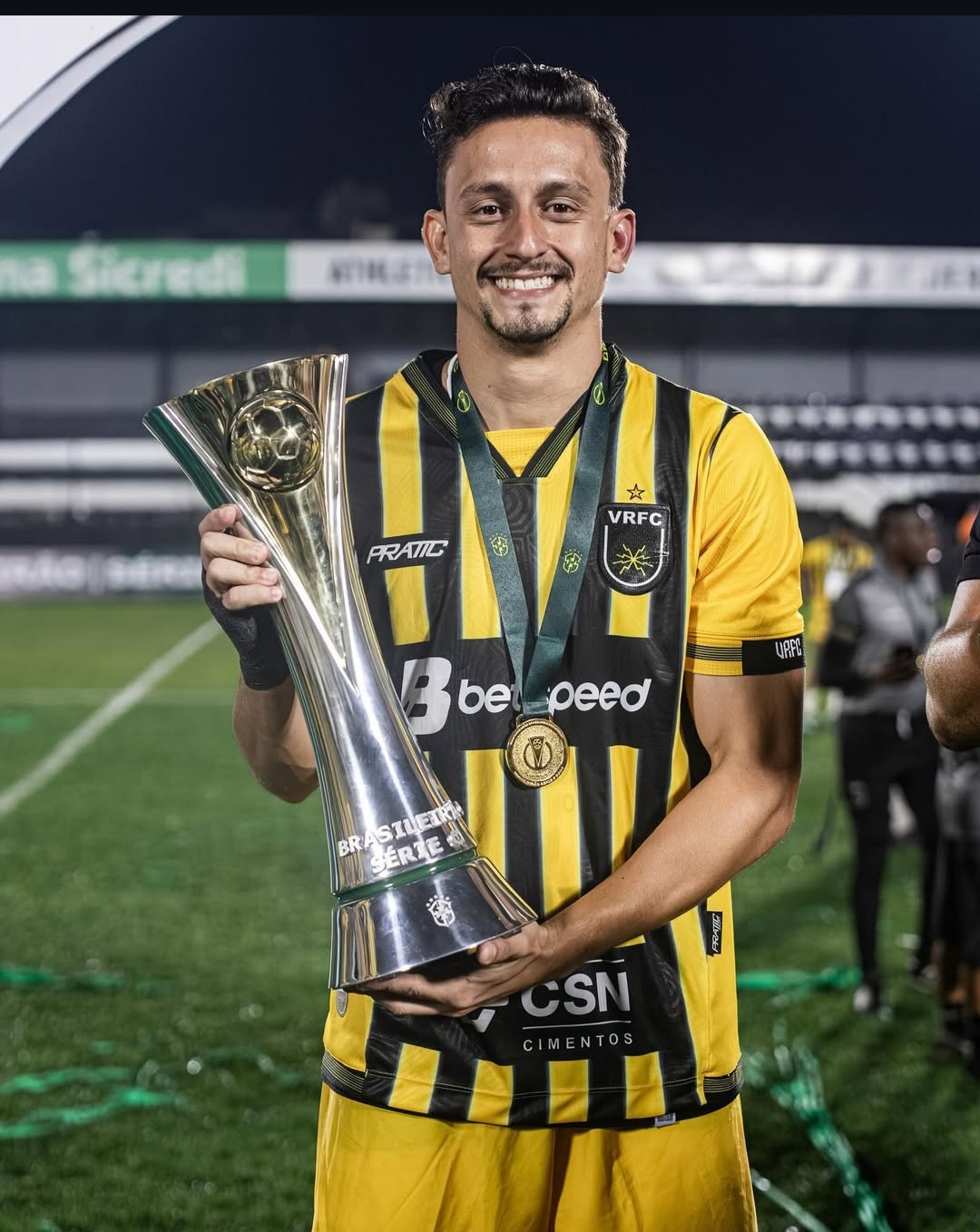 Noroeste anuncia lateral Sánchez José e goleiro Luiz Daniel para o Paulistão 2026