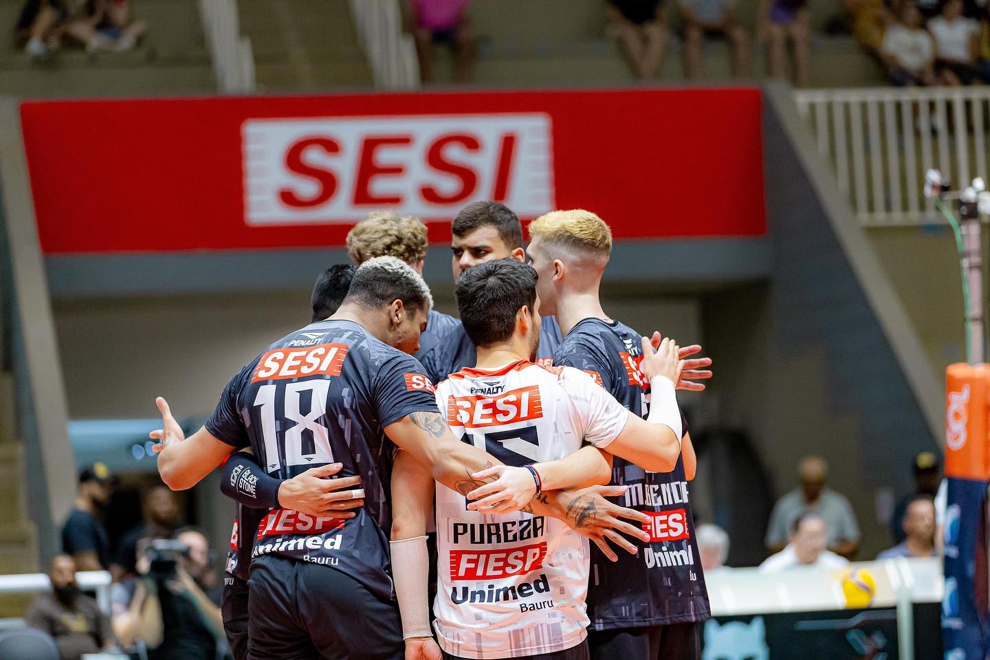 Buscando reabilitação, Sesi-Bauru recebe o Guarulhos pela Superliga Masculina