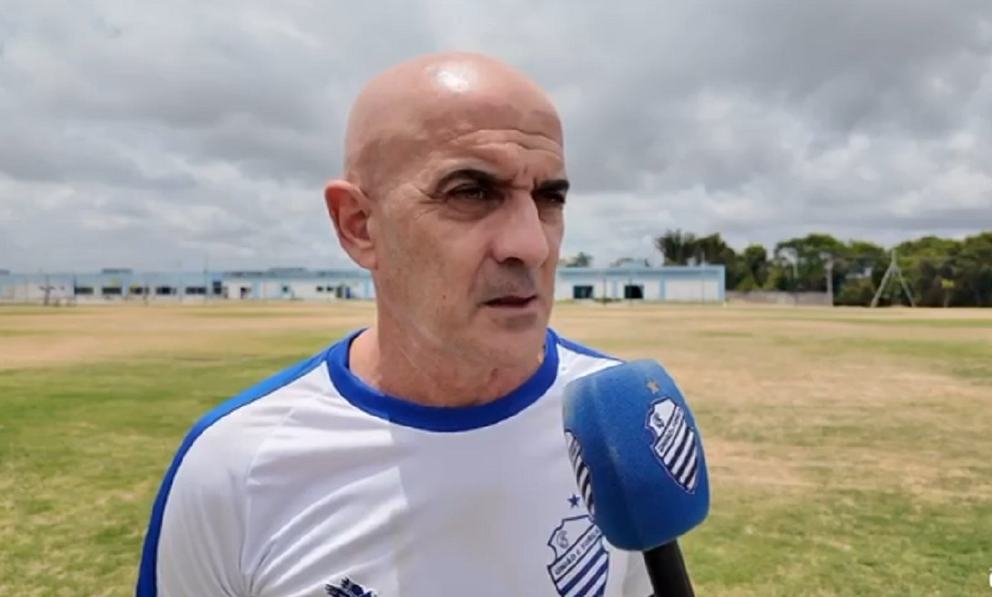 Schülle explica como é o desafio de montar o novo time do CSA: “Não pode parar em frente ao problema”