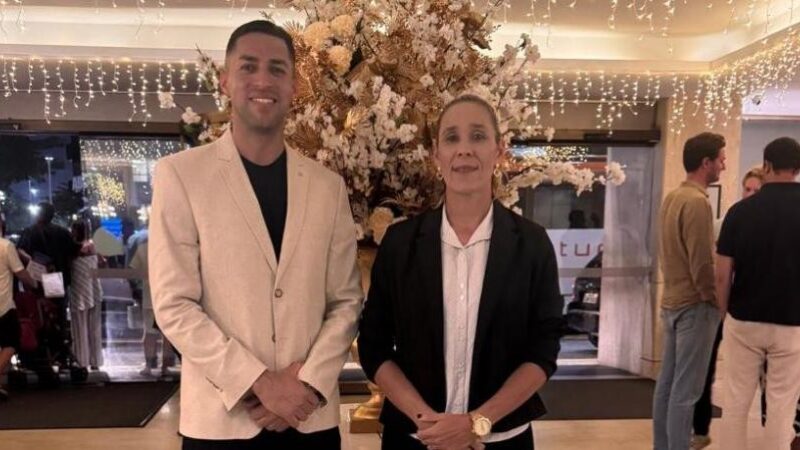 Árbitros Deborah Cecília e Rodrigo Pereira são eleitos os melhores do Brasileirão 2025