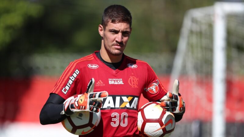 Goleiro Thiago, ex-Flamengo, reforça o Joinville para 2026