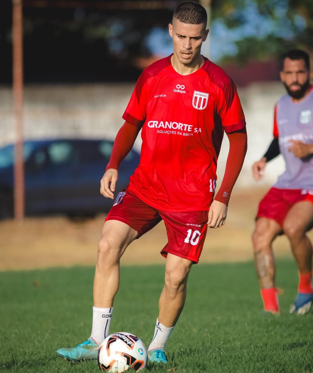 Maranhão sofre primeira baixa na pré-temporada; meia fratura o rosto e desfalca equipe