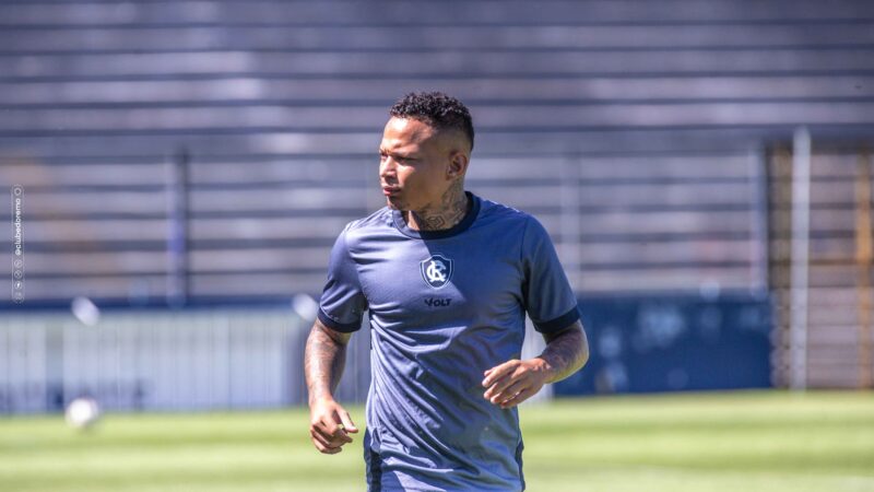 Vila Nova sonda o atacante Janderson, do Ceará