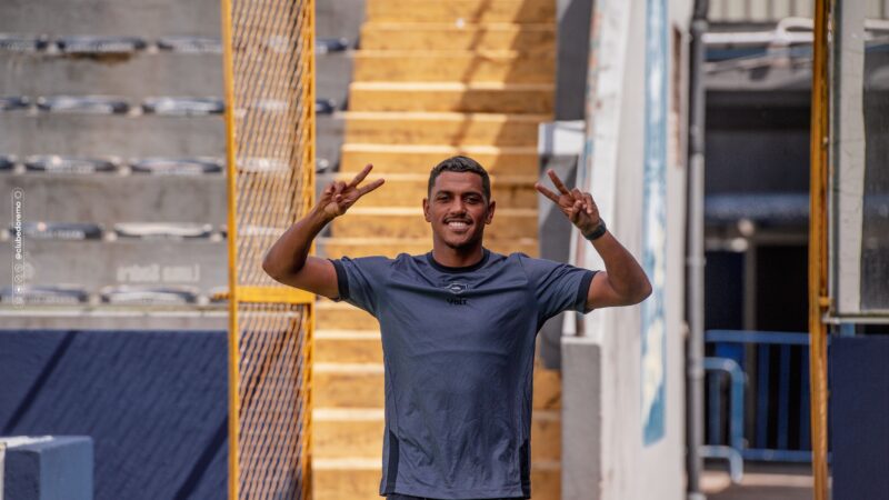 Coritiba confia na versatilidade e reinvenção tática de Pedro Rocha