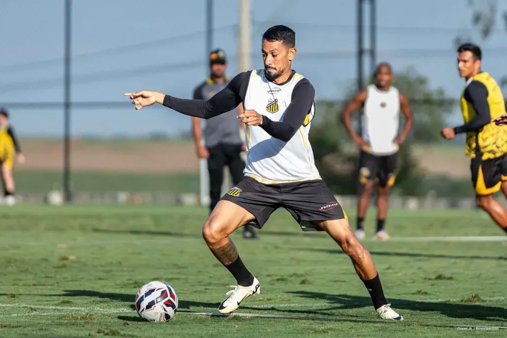 Guarani prepara anúncio de ex-atacante do Corinthians como presente de Natal