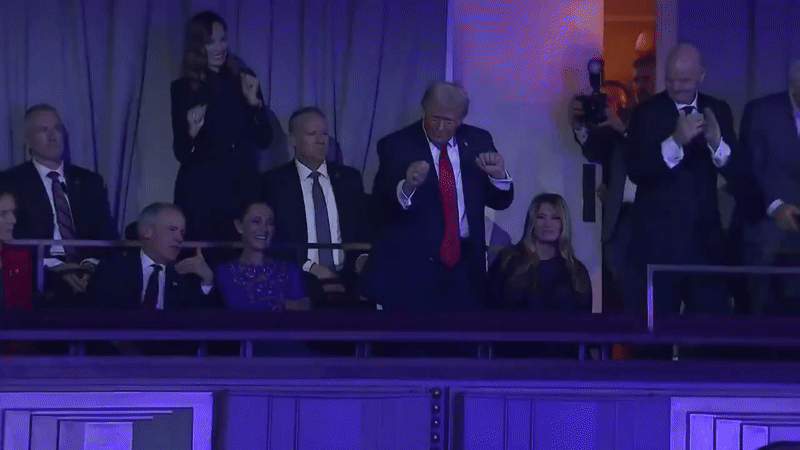 Trump dança ao som de YMCA no sorteio dos grupos da Copa do Mundo; VÍDEO
