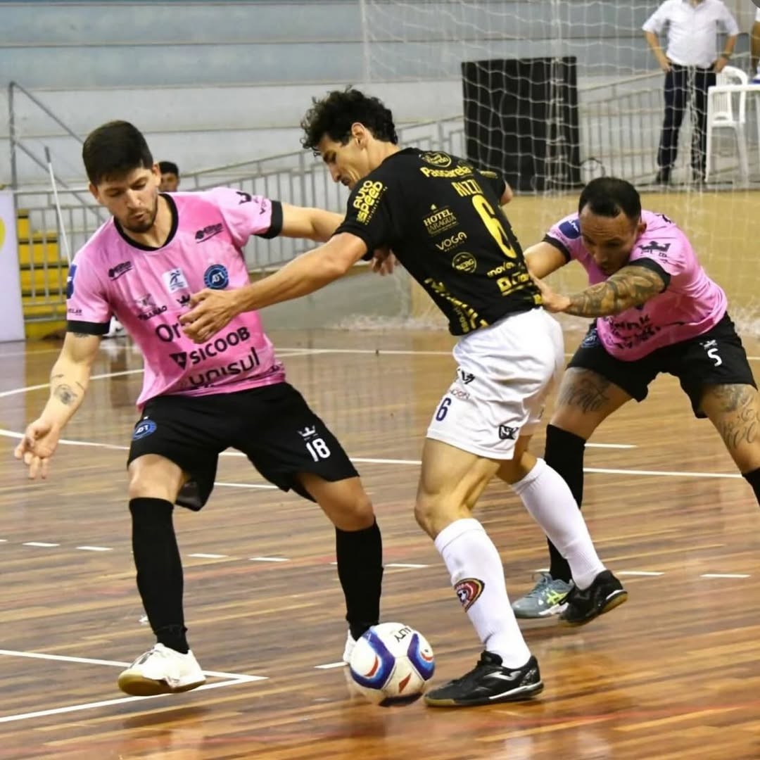 Tubarão empata com o Joaçaba e garante permanência na Série Ouro