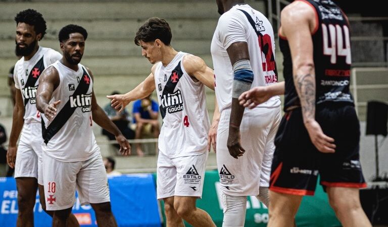 Vasco decide no último segundo, vence o Caxias do Sul e chega à segunda vitória no NBB