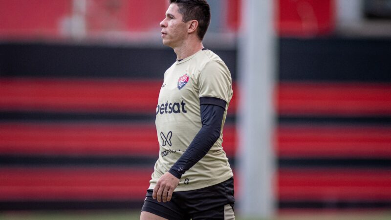 Osvaldo negocia renovação com o Vitória e detalha possível função no pós-carreira: “Estudando”