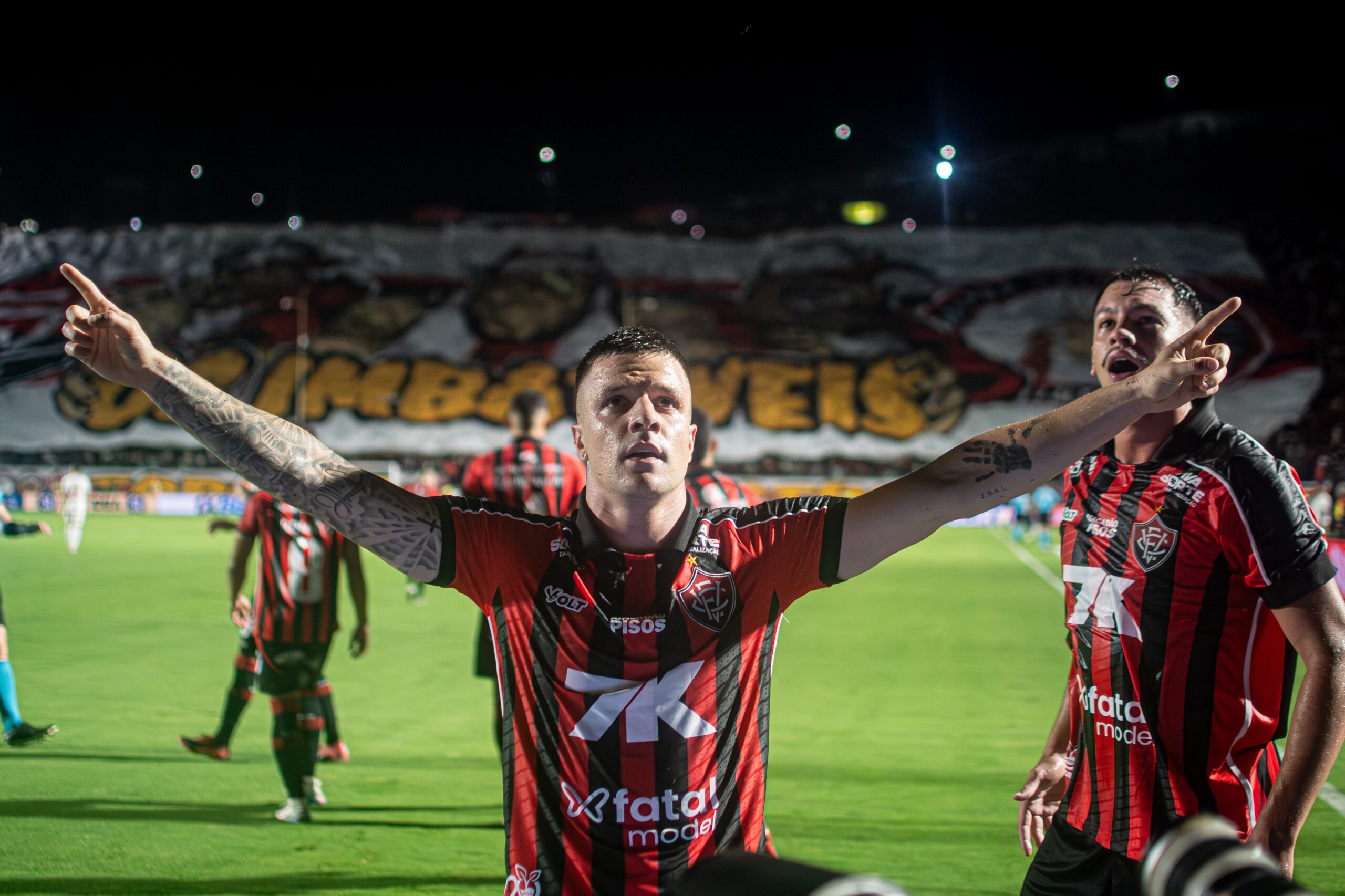 Goleador, garçom e mais: veja os principais destaques do Vitória na temporada 2025