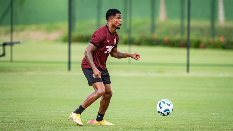 Vitória renova empréstimo de Jamerson por mais uma temporada