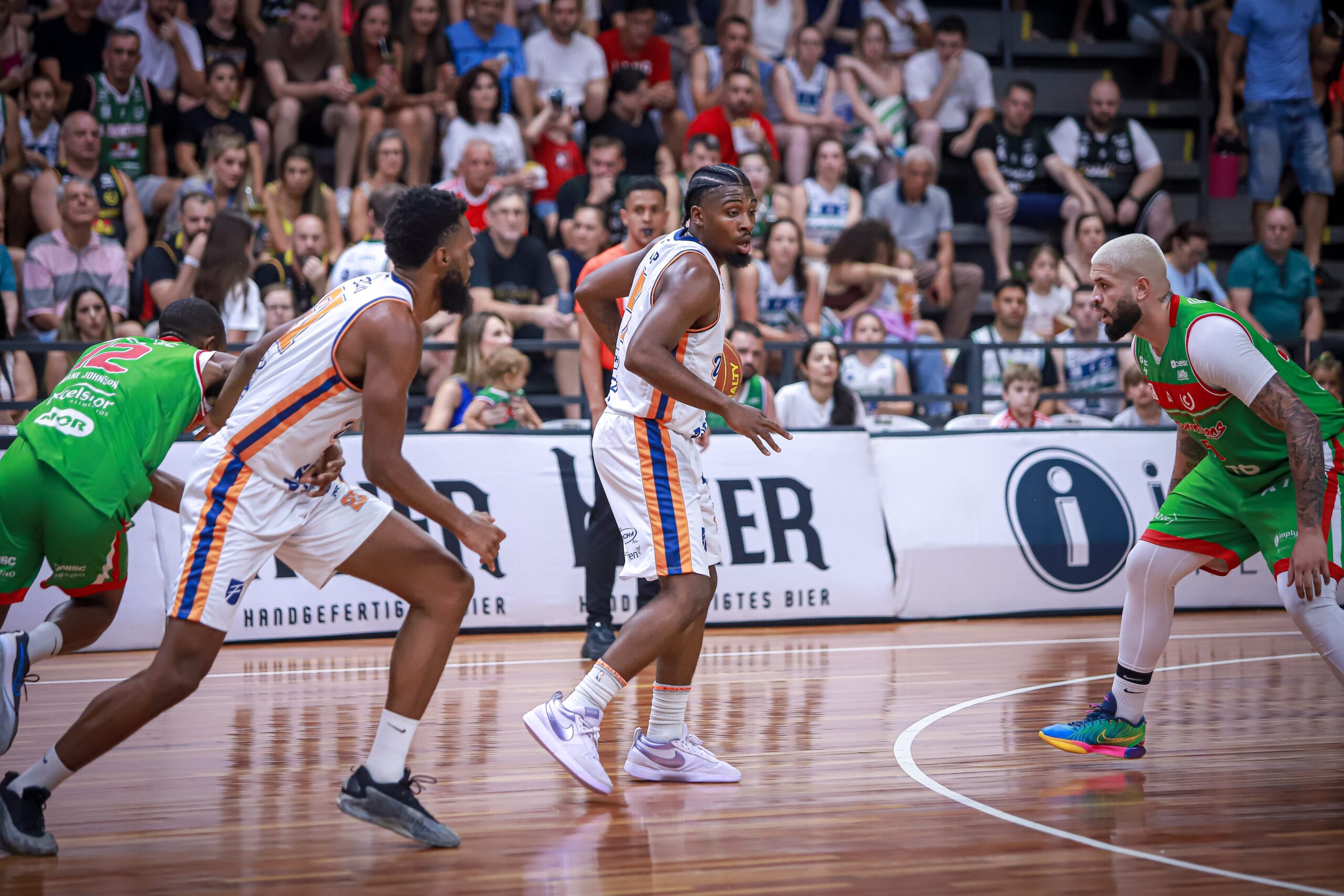 União Corinthians recebe o Basquete Unifacisa em mais uma rodada do NBB 2025/2026