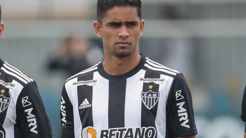 Lagarto anuncia chegada do lateral-esquerdo Emanuel, 14ª contratação para 2026