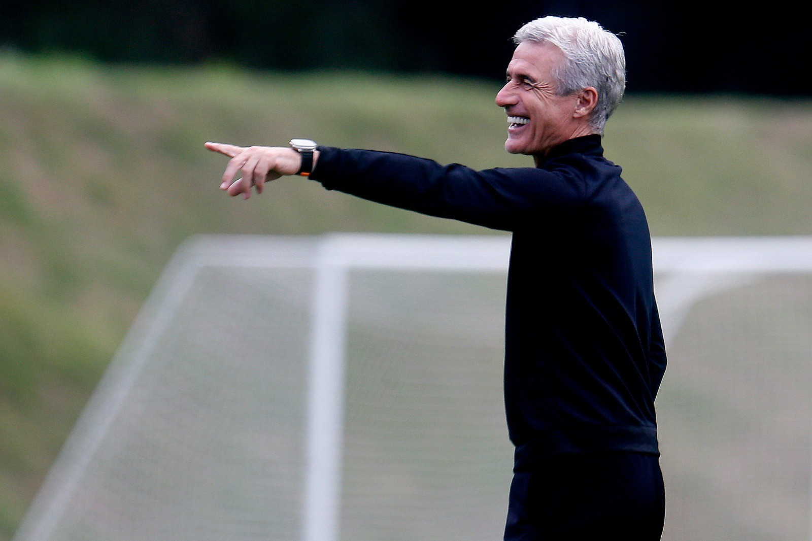 Luís Castro recebe mensagem de Felipão e comenta acerto com o Grêmio: “História inspiradora”